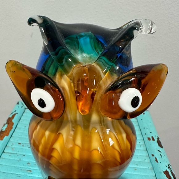 Art Glass Owl Paperweight - Picture 3 of 12